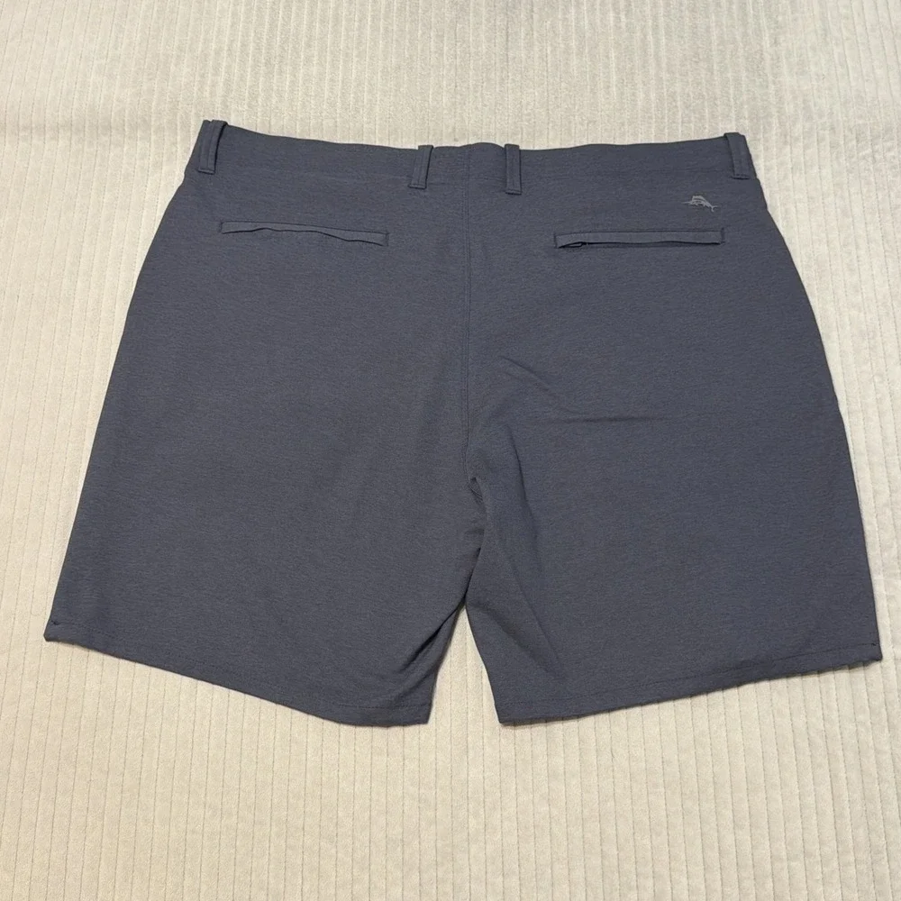 Tommy Bahama Chip Shot Performance Shorts Men's Size 40 Blue Flat Front Golf